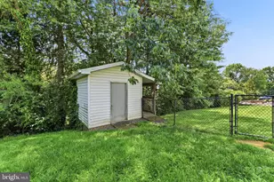 211 W Neversink Rd, Reading, PA 19606 - Photo 34