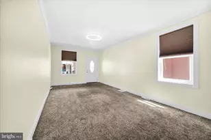 744 Pear St, Reading, PA 19601 - Photo 4