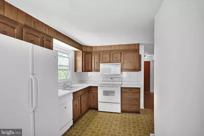 111 Aspen Avenue, Reading, PA 19608 - Photo 12