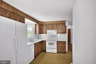 111 Aspen Ave, Reading, PA 19608 - Photo 12