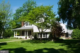 1337 Girard Ave, Wyomissing, PA 19610 - Photo 4