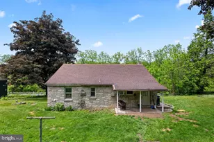 1644 Moselem Springs, Hamburg, PA 19526 - Photo 4
