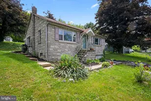 1644 Moselem Springs, Hamburg, PA 19526 - Photo 2