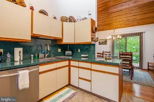 40 Golfview Ln, Reading, PA 19606 - Photo 16