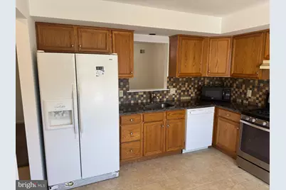 1288 Fredrick Boulevard, Reading, PA 19605 - Photo 6