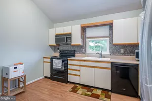 121 Heather Ln, Wyomissing, PA 19610 - Photo 10