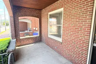 132 Bern St, Reading, PA 19601 - Photo 2