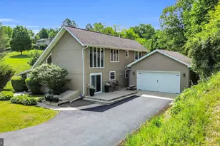 1094 Seifrit Ln, Bernville, PA 19506 - Photo 2