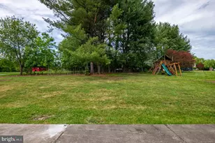 921 Shelbourne Rd, Reading, PA 19606 - Photo 24