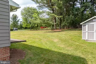 921 Shelbourne Rd, Reading, PA 19606 - Photo 20