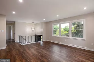 921 Shelbourne Rd, Reading, PA 19606 - Photo 4
