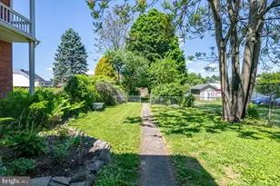145 W High St, Womelsdorf, PA 19567 - Photo 26