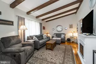 5560 N Fairway Dr, Reading, PA 19606 - Photo 6