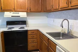 8 Olympic Dr, Reading, PA 19607 - Photo 10