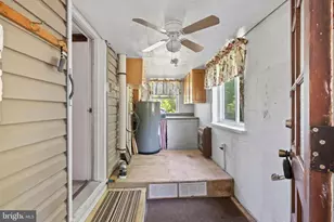 30 Perry St, Birdsboro, PA 19508 - Photo 2
