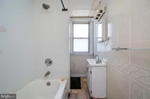645 Lancaster Ave, Reading, PA 19611 - Photo 28