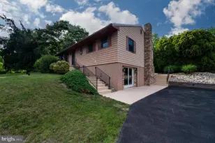 669 Summer Mountain Rd, Bernville, PA 19506 - Photo 4