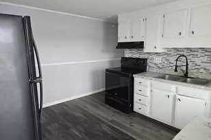 1342 Allegheny Ave, Reading, PA 19601 - Photo 6
