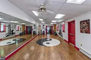 2212 Perkiomen Ave, Reading, PA 19606 - Photo 18