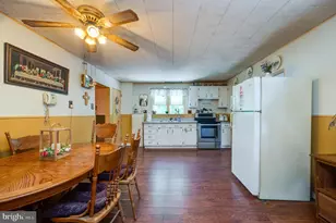 1137 E Main St, Douglassville, PA 19518 - Photo 8