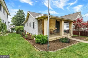 1027 Commonwealth Blvd, Reading, PA 19607 - Photo 2