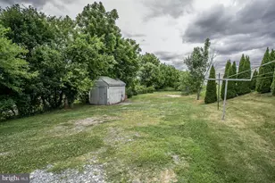 886 Pleasant Hill Rd, Fleetwood, PA 19522 - Photo 10