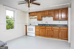 886 Pleasant Hill Rd, Fleetwood, PA 19522 - Photo 12