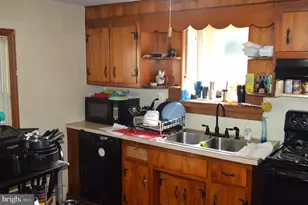 46 Mountain Spring Rd, Blandon, PA 19510 - Photo 2