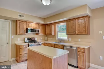 221 Longview Drive, Reading, PA 19608 - Photo 10