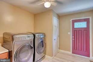 221 Longview Dr, Reading, PA 19608 - Photo 18