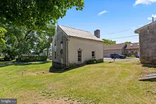 120 S Kemp St, Lyon Station, PA 19536 - Photo 32