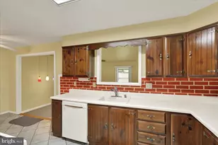 702 Frederick St, Reading, PA 19607 - Photo 4