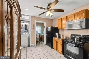 221 W Oley St, Reading, PA 19601 - Photo 8