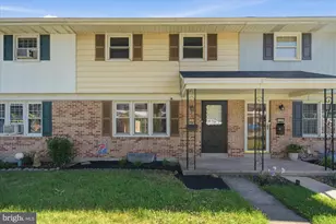121 Pennbrook Ave, Robesonia, PA 19551 - Photo 1