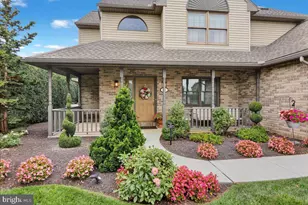 4324 Glenside Dr, Reading, PA 19605 - Photo 2