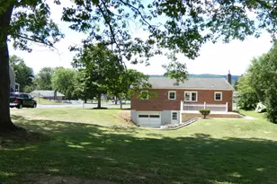3 Ruth Ave, Wernersville, PA 19565 - Photo 4