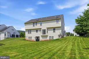 604 Farmingdale Dr, Douglassville, PA 19518 - Photo 36
