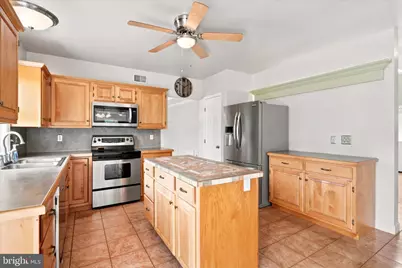 604 Farmingdale Drive, Douglassville, PA 19518 - Photo 12