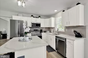264 Longleaf Dr, Blandon, PA 19510 - Photo 6