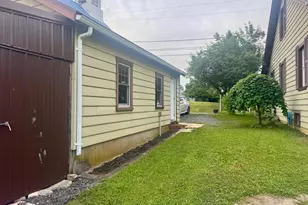5811 Oley Turnpike Rd, Oley, PA 19547 - Photo 4