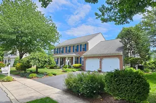 1120 Stonehenge Dr, Reading, PA 19606 - Photo 2