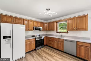 451 Township Line Rd, Bechtelsville, PA 19505 - Photo 8