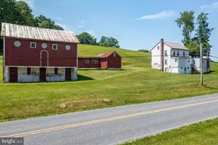17 Kutz Rd, Fleetwood, PA 19522 - Photo 1