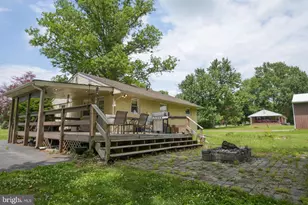 1417 Old Airport Rd, Douglassville, PA 19518 - Photo 10