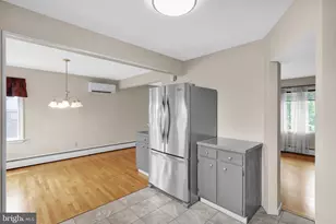 205 W 38th St, Reading, PA 19606 - Photo 12
