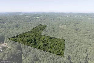 335 Orchard Rd, Fleetwood, PA 19522 - Photo 1