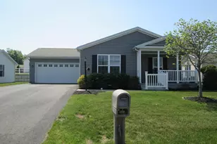 22 Finch Dr N, Bechtelsville, PA 19505 - Photo 2