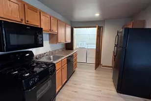 228 N Centre Ave, Leesport, PA 19533 - Photo 6