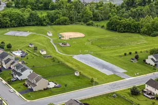 143 Nantucket Dr, Reading, PA 19605 - Photo 34