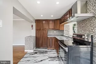 329 Lombard St, Reading, PA 19604 - Photo 16